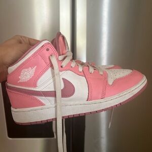 Nike Pink and White Sneakers High-Top Design size 4.5  must go ,cabt beat this.